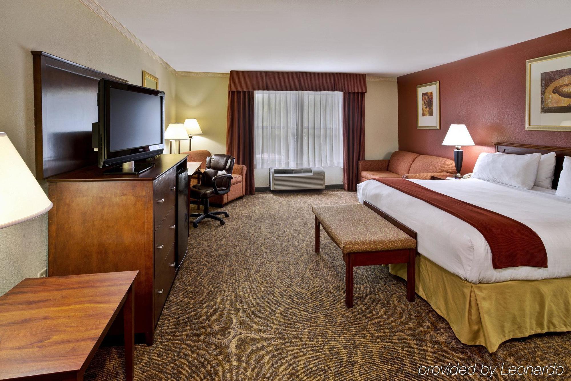 Holiday Inn Express Breaux Bridge By Ihg Henderson Esterno foto